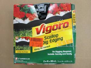 lot 773 image: Vigoro 20 ft. x 2.25 in. Black Scalloped Polyethylene No-Dig Edging (OPEN BOX)
