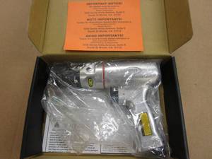 lot 784 image: Astro Pneumatic Punch and Flange Tool (OPEN BOX)