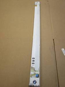 lot 910 image: ULTRA PROGRADE ProWire Direct Wire 48 in. LED White Under Cabinet Light (OPEN BOX)