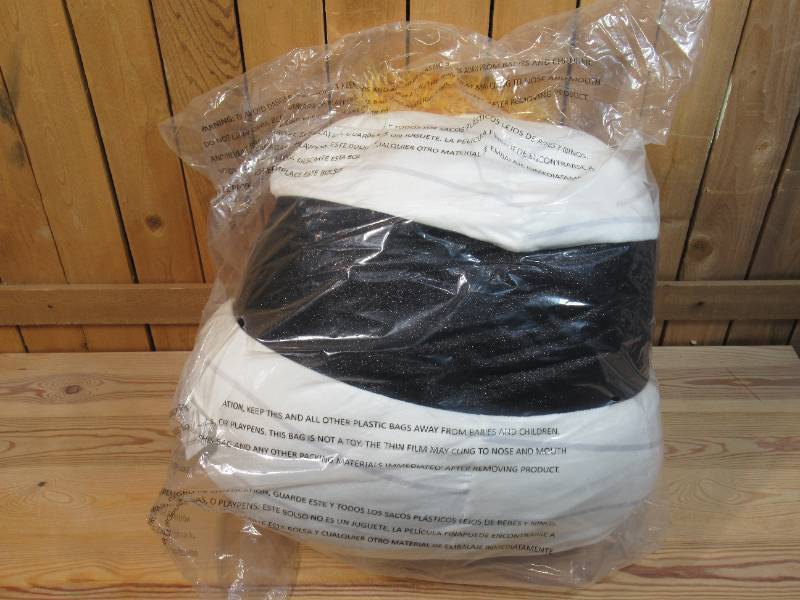 lot 71 image: squishmallow VERY LARGE Mummy Pillow (18)