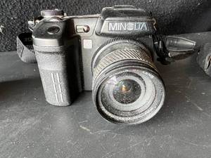 lot 47 image: Vintage Minolta Cameras