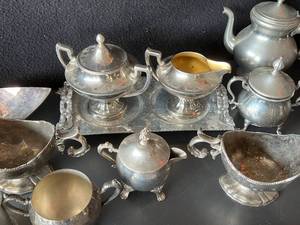 lot 55 image: Assorted Silver-Toned Dishware Lot 2