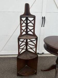 lot 107 image: Vintage Wood Drum Table & Corner Shelf