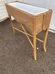lot 106 image: Wicker Plant Holder