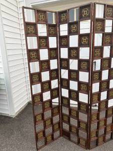 lot 99 image: Wood Room Divider