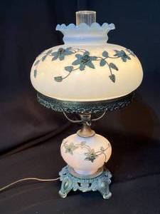 lot 88 image: Vintage Blue Hurricane Lamp