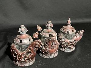 lot 78 image: Set of 3 Chicken Covered Jars