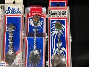 lot 91 image: Lot of 5 Collectors Spoons