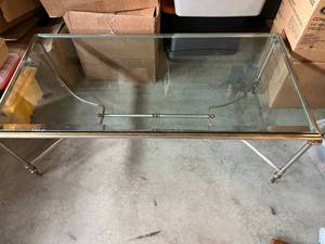 lot 101 image: Metal and Glass Coffee Table