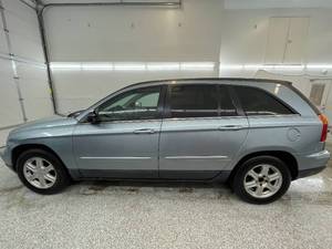 2005 Chrysler Pacifica Touring