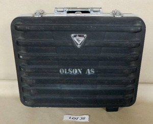 lot 36 image: Hard Gun Case