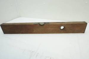 lot 20 image: Stanley Level