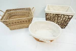 lot 33 image: baskets