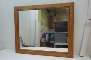 lot 82 image: Framed Wall Mirror