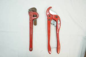 lot 93 image: Pipe Wrench and Hose Cutter