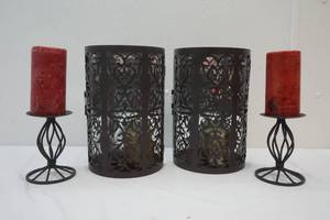 lot 124 image: Candle  Wall Sconces