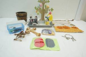 lot 141 image: Home Decor