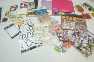 lot 180 image: Scrapbooking Lot