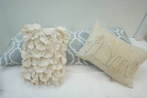 lot 213 image: Bed Pillows
