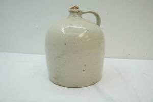 lot 268 image: Salt  Glazed Shoulder Jug