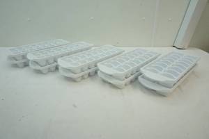lot 274 image: Ice Cube Trays