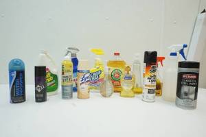 lot 340 image: Cleaning Supplies