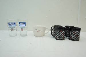 lot 395 image: Mugs and Glasses