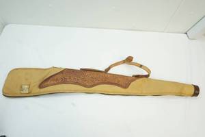 lot 425 image: gun case
