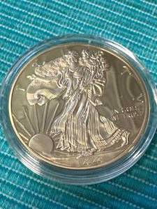 24kt Plated (100 mils) Walking Liberty Round