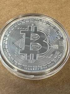 1oz Unique Bitcoin Round