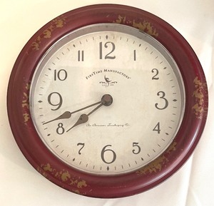 lot 206 image: Delightful Decor