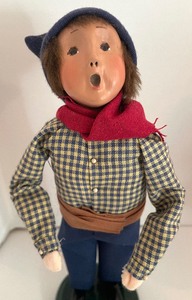 lot 215 image: 4 Byers Choice Figurines