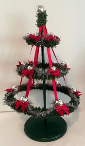lot 218 image: Festive and Fun Holiday Grouping