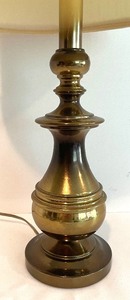 lot 226 image: Vintage Brass Table Lamp