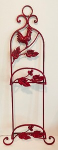 lot 230 image: Roster Themed Plate Rack, Wooden Hanging Decor, Candles and More