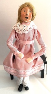 lot 269 image: Four Fine Byers Choice Figurines