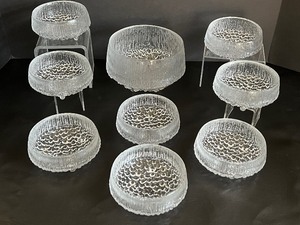 lot 15 image: Vintage iittala Ultima Thule Bowl Set