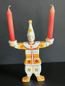 lot 43 image: Villeroy and Boch Lucias Choir Decorative Candle Holder