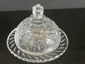 lot 75 image: Vintage Crystal Covered Butter Dish and Vase