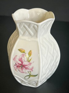 lot 78 image: Belleek Porcelain Vase