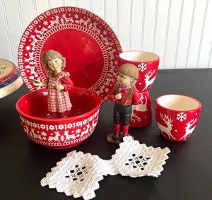 lot 86 image: Fun Scandinavian Decorative Items