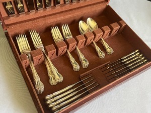 lot 7 image: Vintage Towle Old Master Sterling Silver Flatware Set