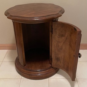lot 310 image: Petite Vintage Cylindrical Wooden Accent Table with Storage