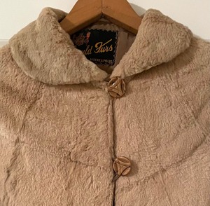 lot 315 image: Vintage Fur Shrug by Gould Furs