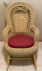 lot 320 image: Vintage Wicker Rocking Chair