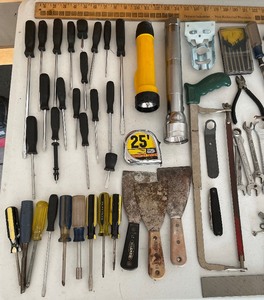 lot 417 image: Large Variety of Tools