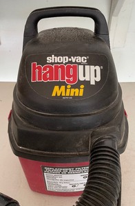 lot 419 image: Hang Up Mini Model Shop Vac