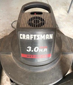lot 420 image: Craftsman 8 Gallon WetDry Vac on Casters with Attachments