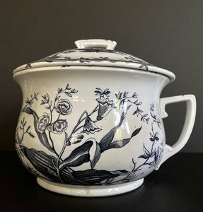 lot 334 image: Vintage J. F. Wileman Flower Sprays Brown Transferware Lidded Dish by Foley Potteries