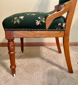 lot 192 image: Beautiful Antique Floral Needlepoint Wooden Accent Chair